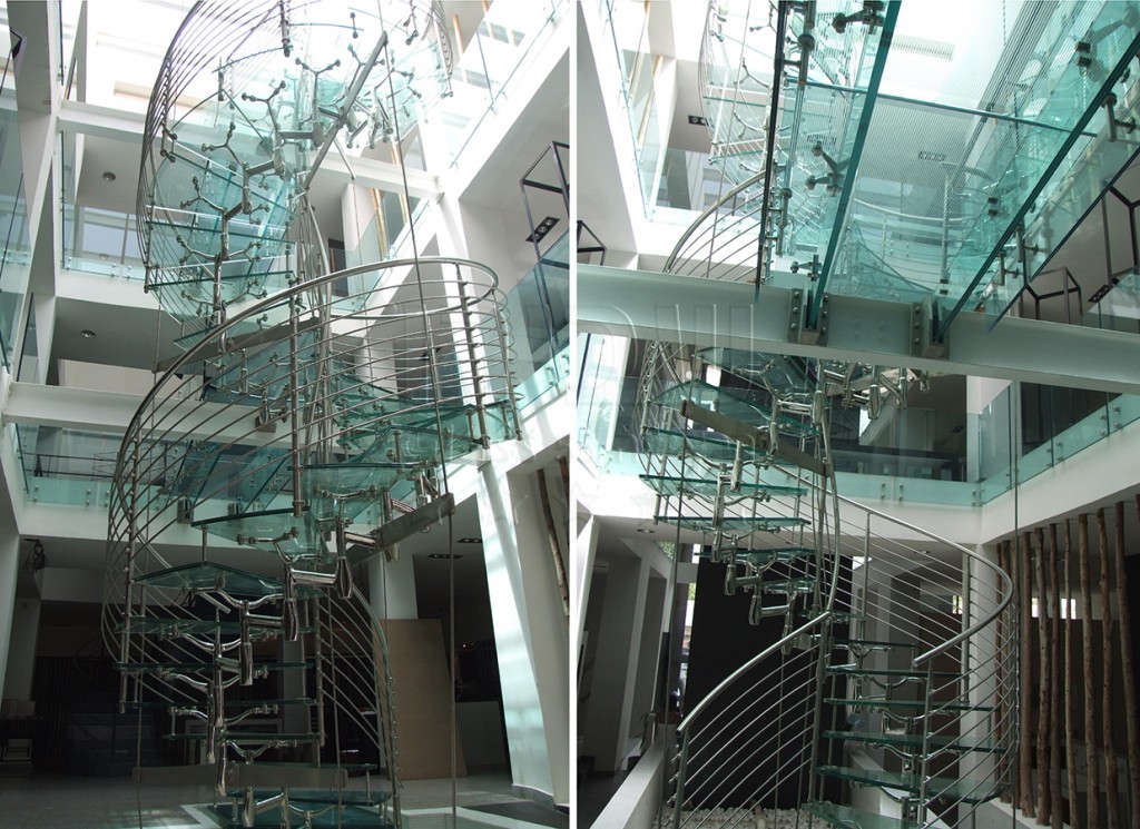 מדרגות זכוכית