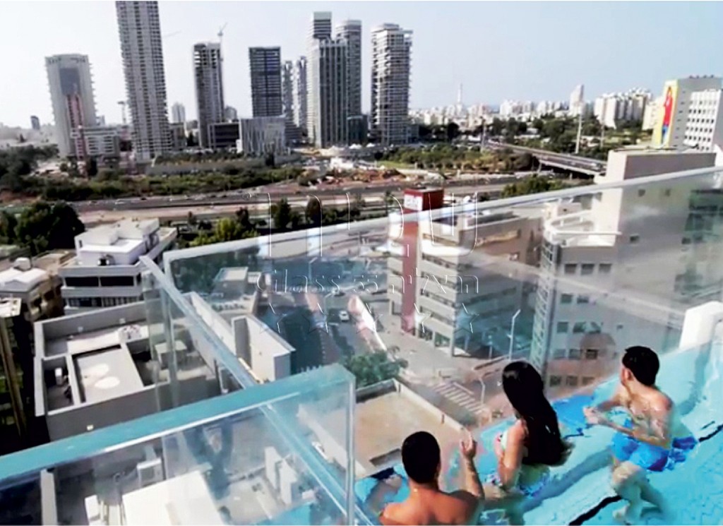 מלון אינדיגו -דופן אקריליק במעקה זכוכית לבריכה לבריכת שחיה על הגג
